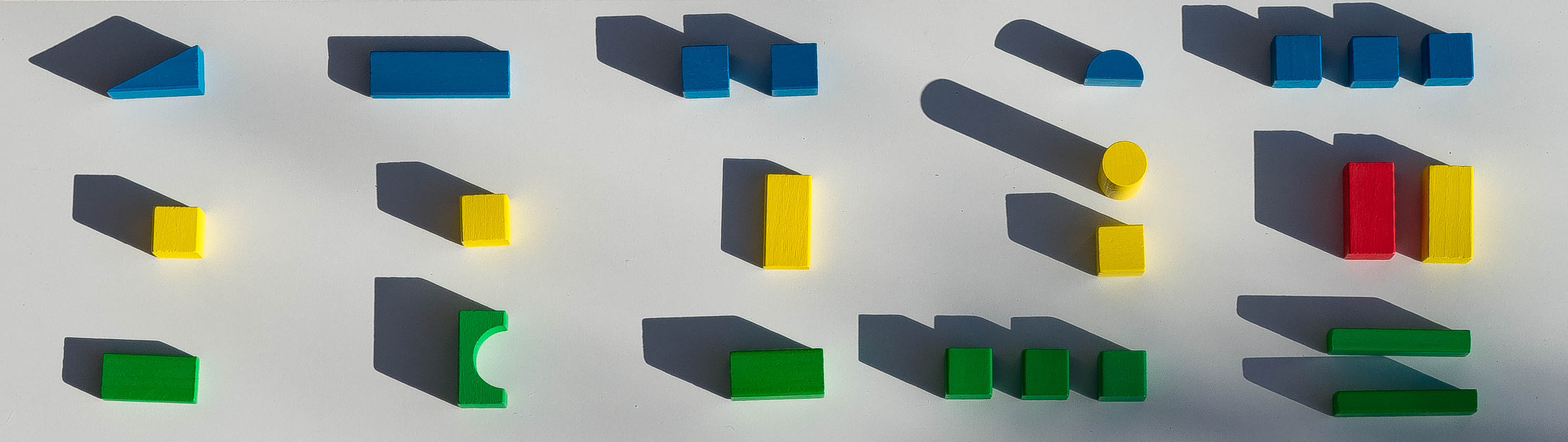A colour photograph of a choice of coloured building bricks used to help explain Gilly Salmon's FIve Stage Model for e-learning prepared by Jonathan Vernon MAODE